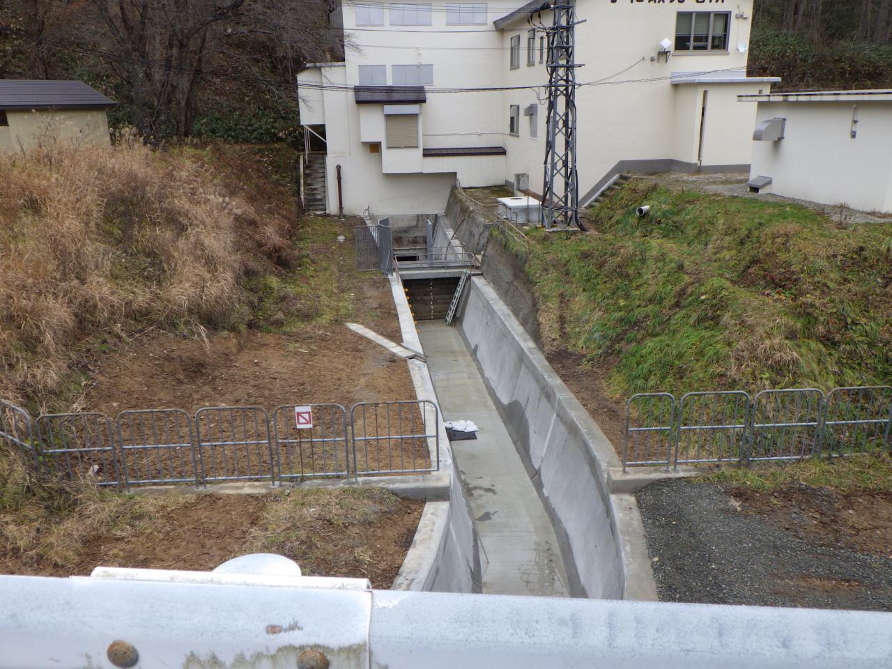 放水路補修状況